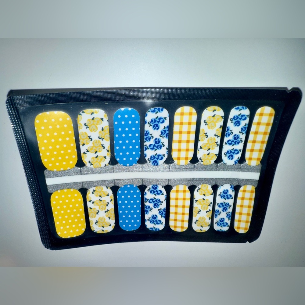 Yellow and blue patterns for cheery nail wrap design!